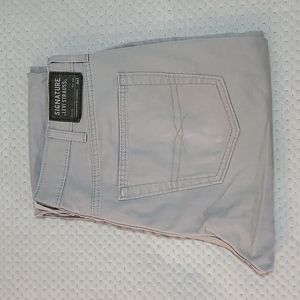 Levi, 38w×32l, gray